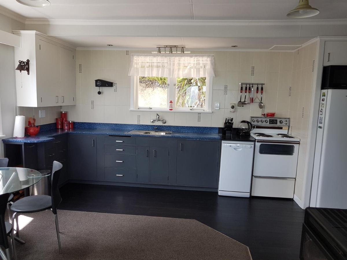 Coromandel Tapu - Beachfront Escape Экстерьер фото